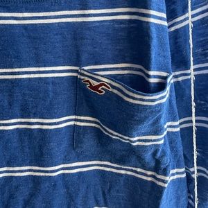 blue and white Hollister top